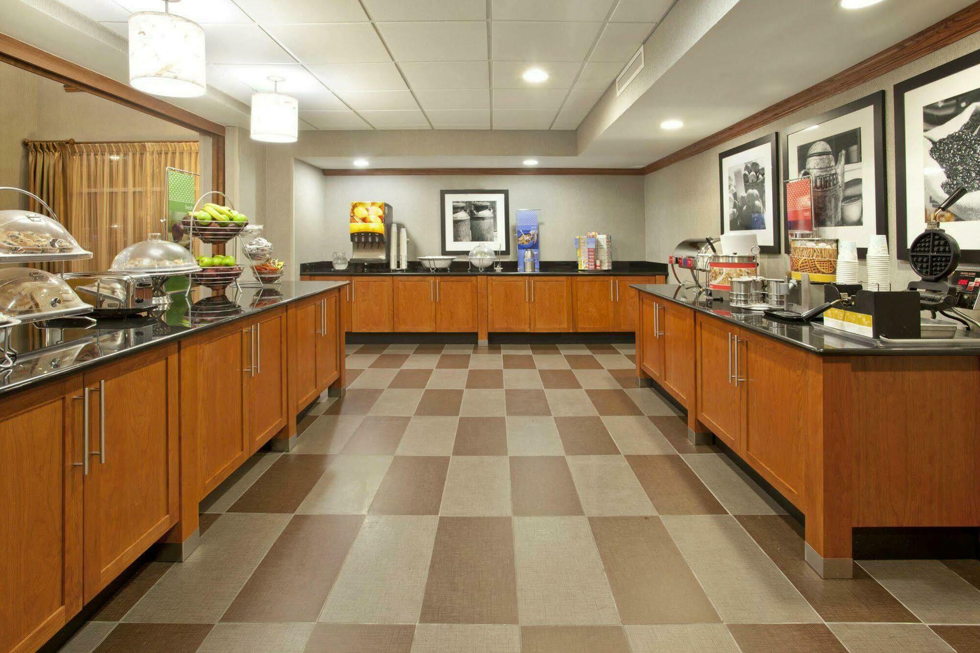 Hampton Inn & Suites Fort Worth-West-I-30 Ngoại thất bức ảnh